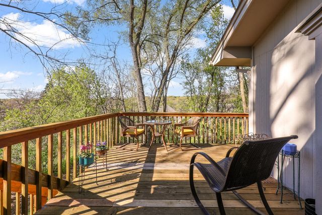 531 Indian Hill Road, Chanhassen, MN 55317