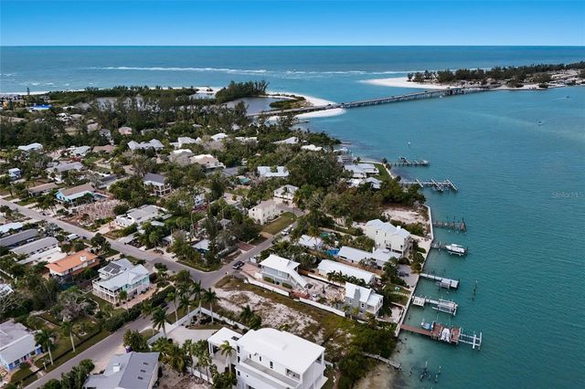 7094 LONGBOAT DRIVE E, Longboat Key, FL 34228