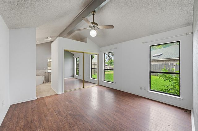 8209 Willow Glen Court, Fort Worth, TX 76134