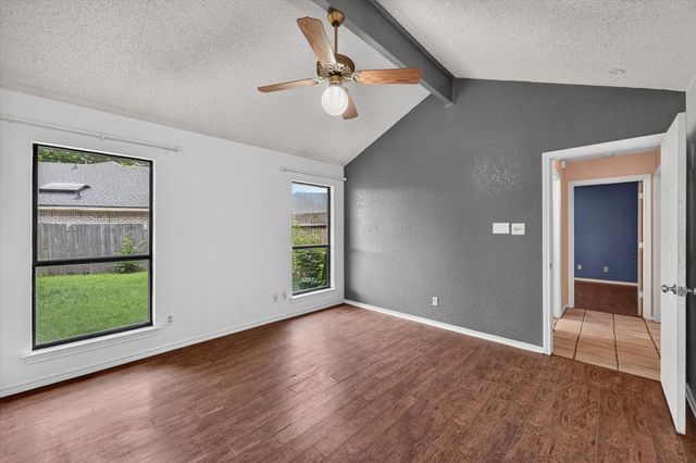 8209 Willow Glen Court, Fort Worth, TX 76134