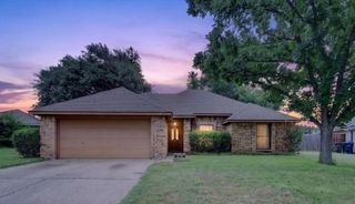 8209 Willow Glen Court, Fort Worth, TX 76134