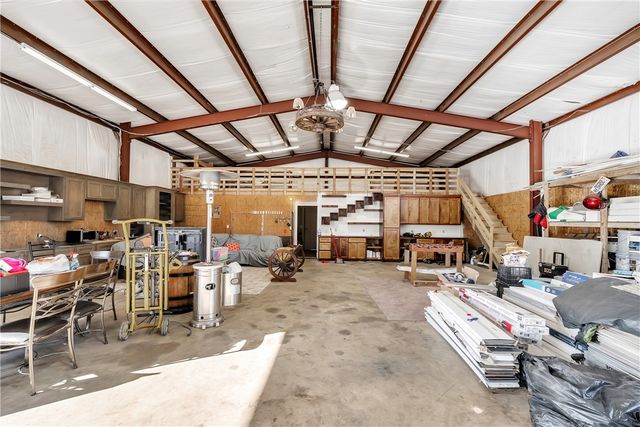 1208 W Holt Road, Lincoln, AR 72744