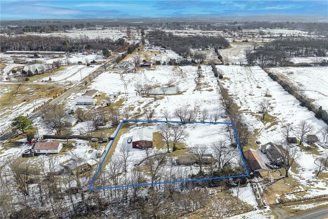 1208 W Holt Road, Lincoln, AR 72744