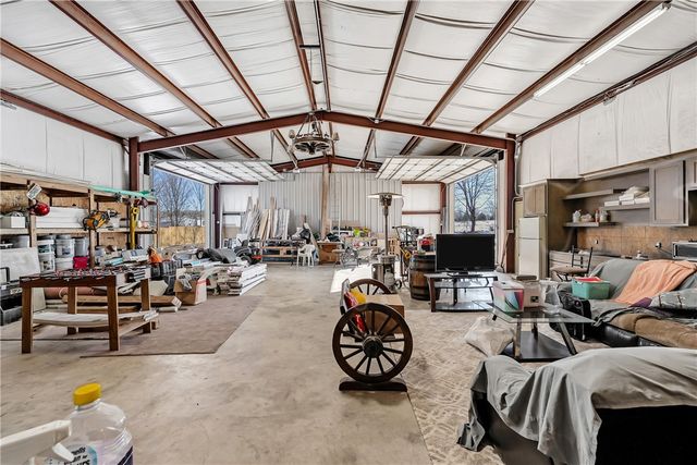 1208 W Holt Road, Lincoln, AR 72744