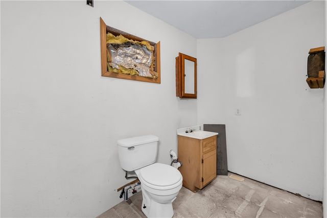 1208 W Holt Road, Lincoln, AR 72744