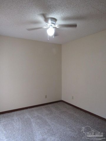 2025 Cambridge Cir, Pensacola, FL 32514