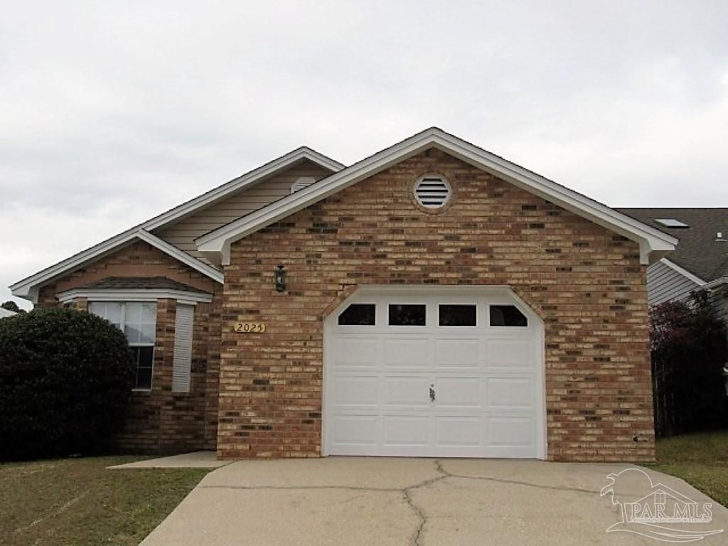 2025 Cambridge Cir, Pensacola, FL 32514