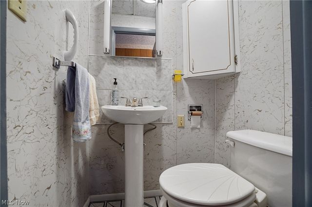 61 City View Drive, Sherrodsville, OH 44675