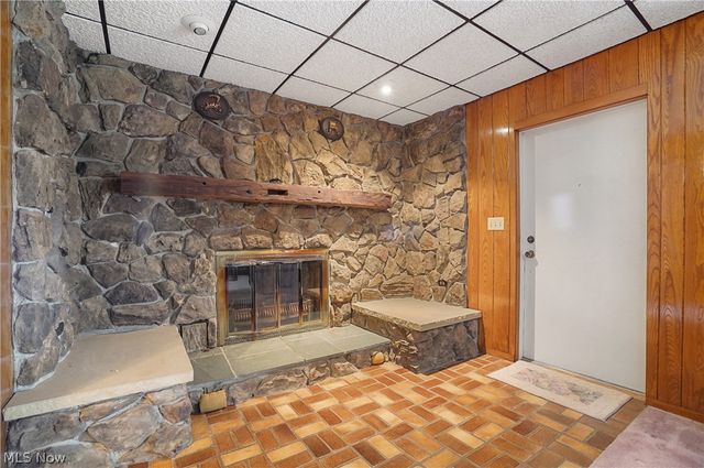 61 City View Drive, Sherrodsville, OH 44675