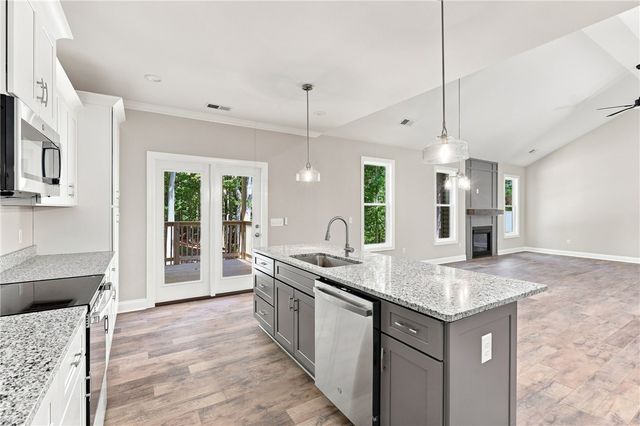 216 W Halfway Branch Drive, Walhalla, SC 29691