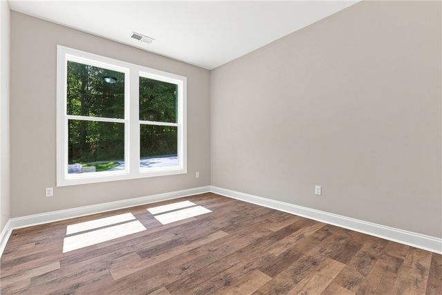 216 W Halfway Branch Drive, Walhalla, SC 29691
