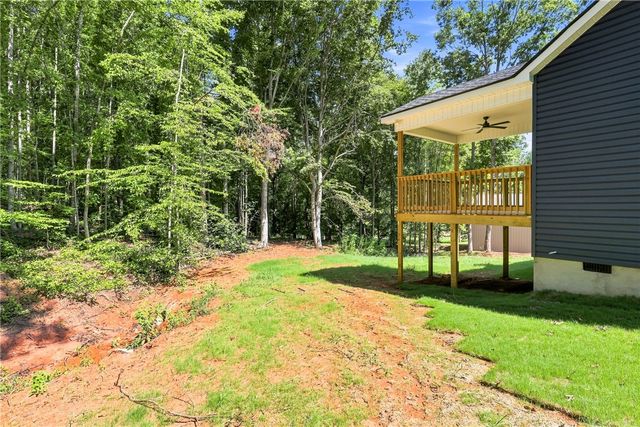 216 W Halfway Branch Drive, Walhalla, SC 29691