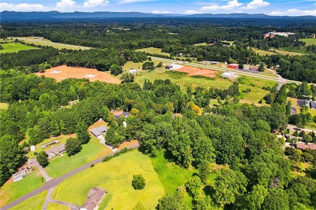 216 W Halfway Branch Drive, Walhalla, SC 29691