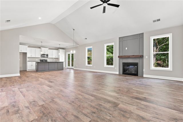 216 W Halfway Branch Drive, Walhalla, SC 29691