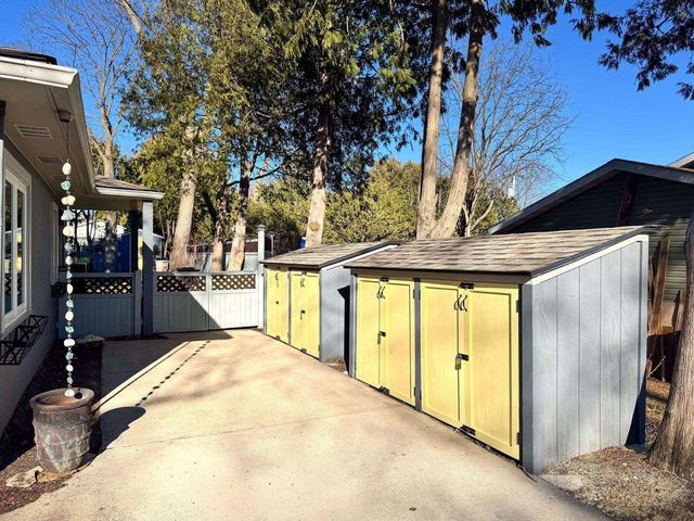 4346 Windflower Way, Madison, WI 53711