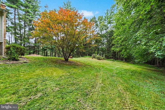 40 MONTEBELLO RD, Duncannon, PA 17020