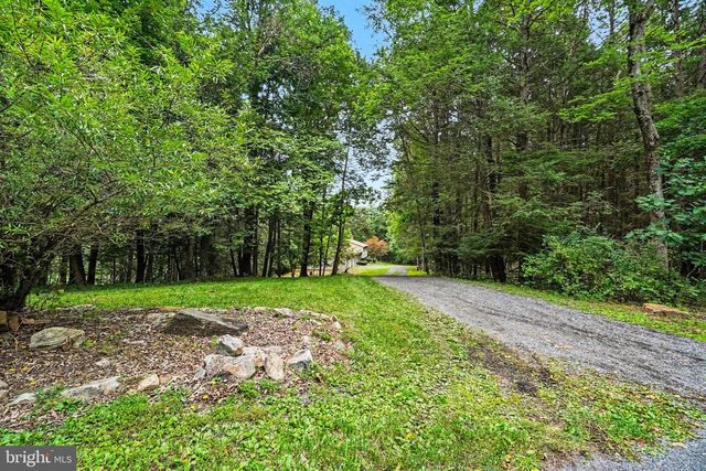 40 MONTEBELLO RD, Duncannon, PA 17020