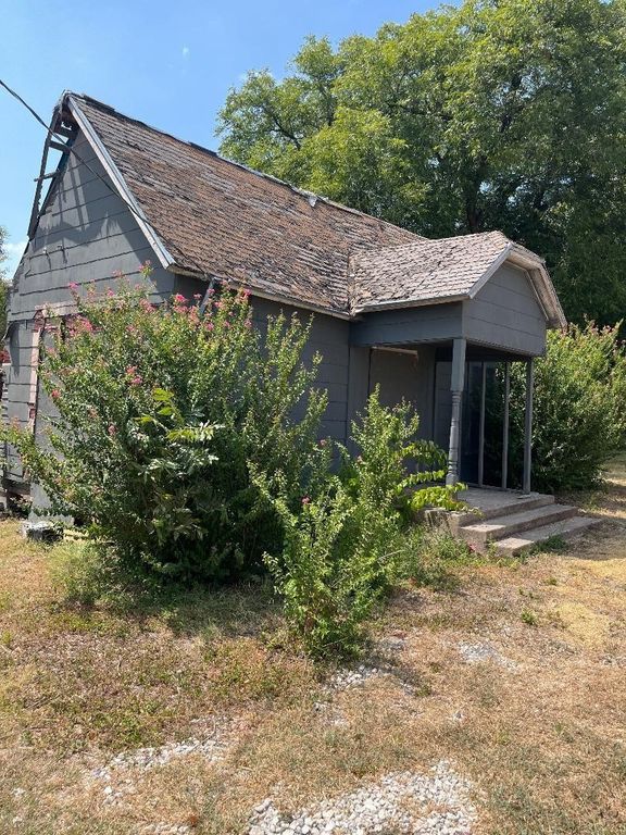 2411 N Fm 740, Heath, TX 75032
