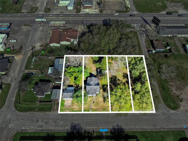 209 Avenue H, Van Vleck, TX 77482