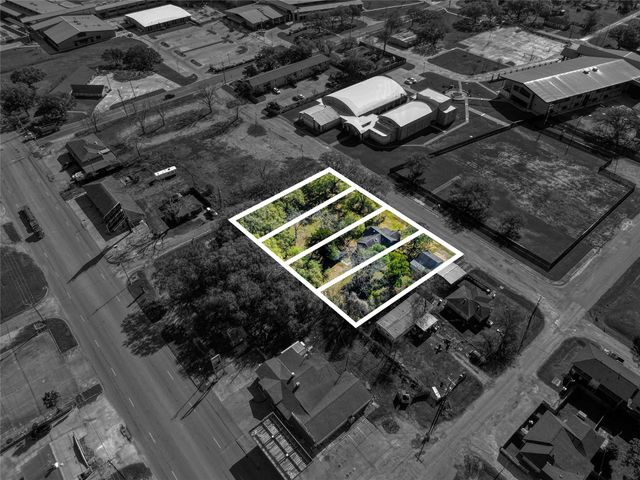 209 Avenue H, Van Vleck, TX 77482