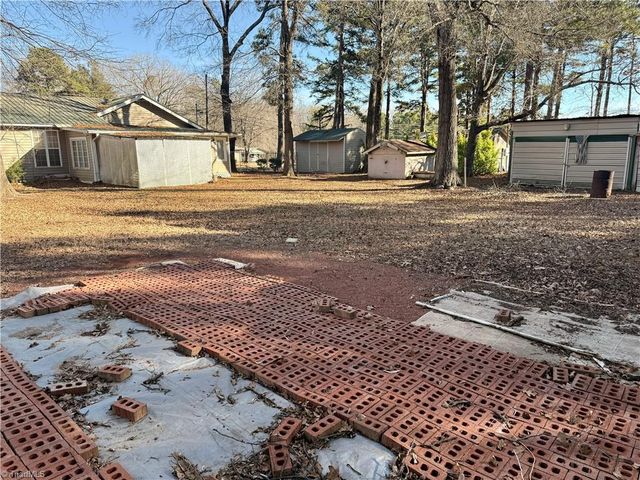 170 Lacy Hepler Road, Thomasville, NC 27360