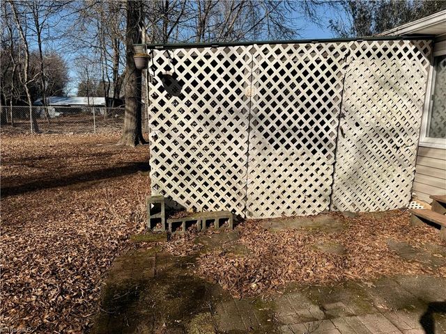 170 Lacy Hepler Road, Thomasville, NC 27360