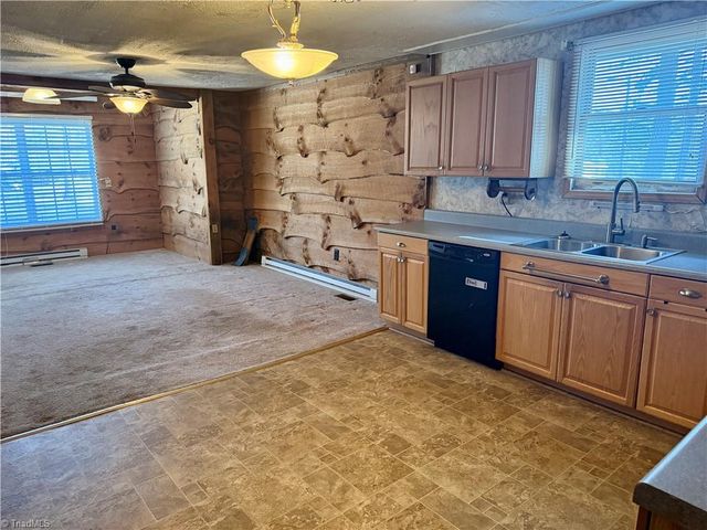 170 Lacy Hepler Road, Thomasville, NC 27360