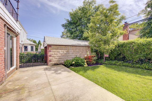 75-19 171st Street, Fresh Meadows, NY 11366