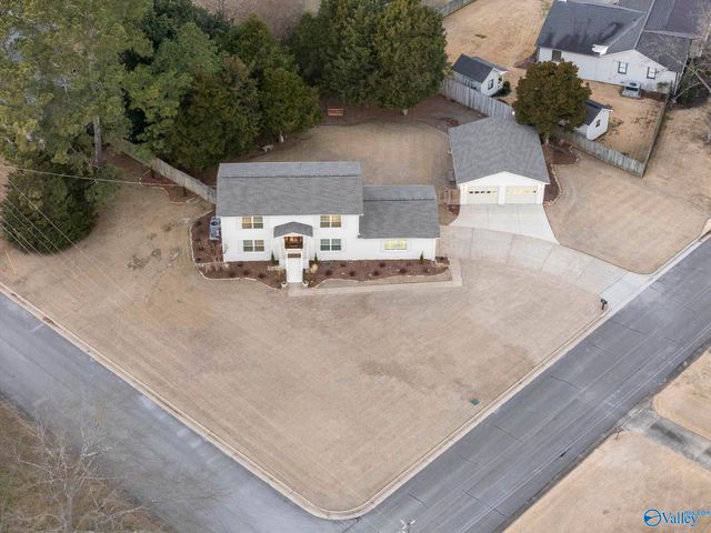 7224 Statton Drive SE, Huntsville, AL 35802