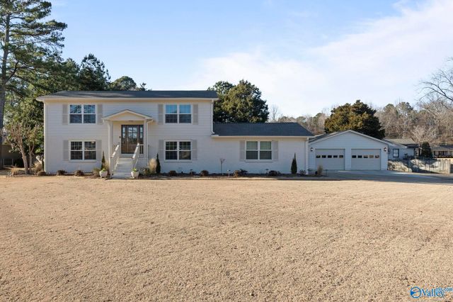 7224 Statton Drive SE, Huntsville, AL 35802