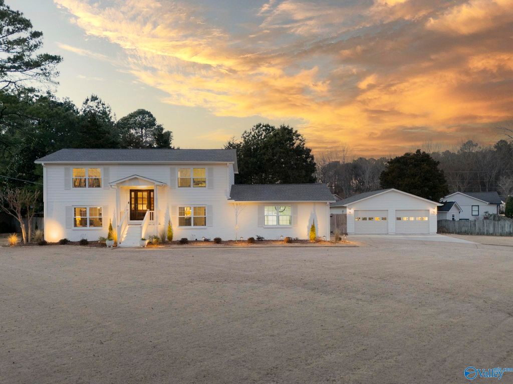 7224 Statton Drive SE, Huntsville, AL 35802