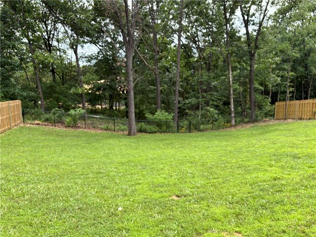15 Exminster Lane, Bella Vista, AR 72714