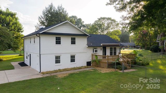 5900 Oakwielde Court, Mint Hill, NC 28227