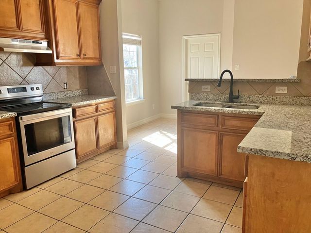 6309 E Houston Road, Houston, TX 77028