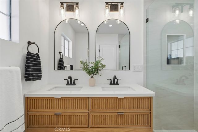 9355 Ruffner, North Hills, CA 91343