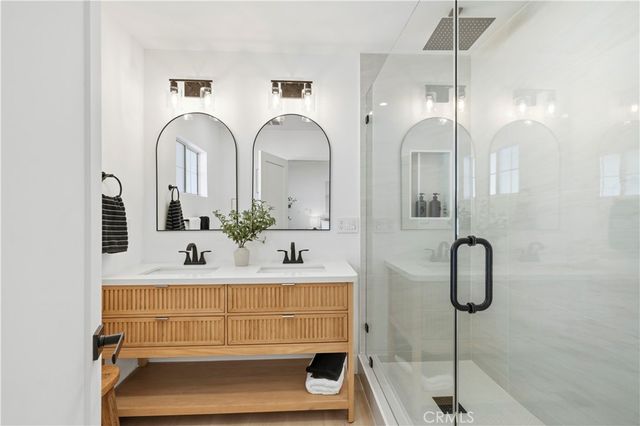 9355 Ruffner, North Hills, CA 91343