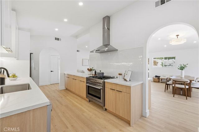 9355 Ruffner, North Hills, CA 91343
