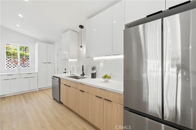 9355 Ruffner, North Hills, CA 91343