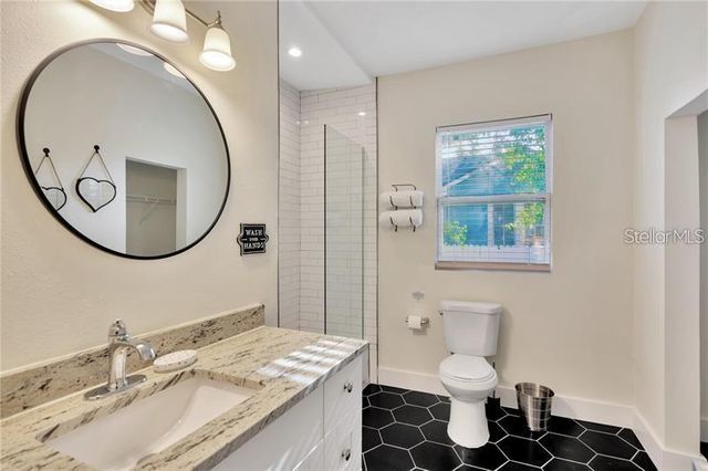 705 E PLYMOUTH STREET, Tampa, FL 33603