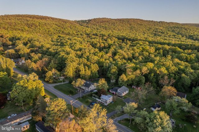430 PINE GROVE RD, Bluemont, VA 20135