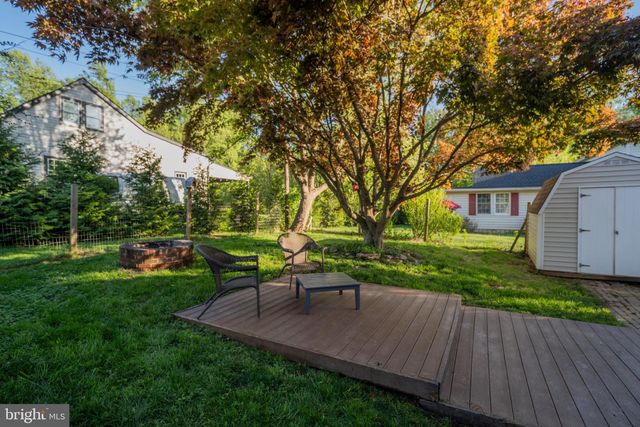 430 PINE GROVE RD, Bluemont, VA 20135