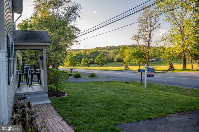 430 PINE GROVE RD, Bluemont, VA 20135