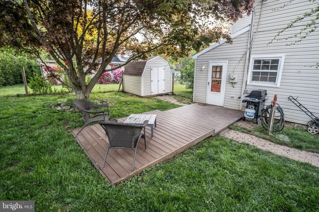 430 PINE GROVE RD, Bluemont, VA 20135