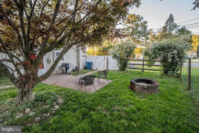 430 PINE GROVE RD, Bluemont, VA 20135