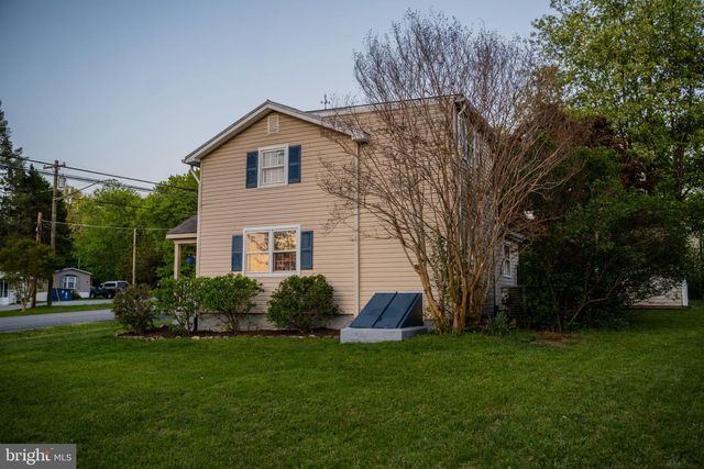 430 PINE GROVE RD, Bluemont, VA 20135