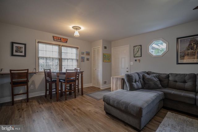 430 PINE GROVE RD, Bluemont, VA 20135