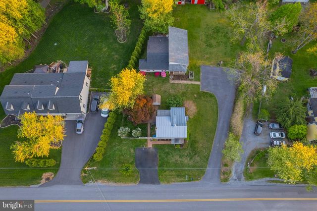 430 PINE GROVE RD, Bluemont, VA 20135