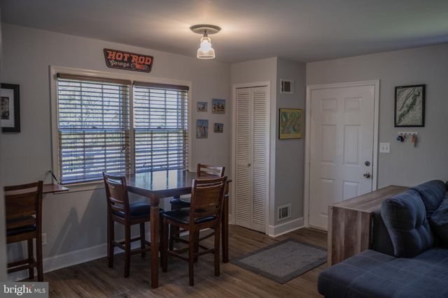 430 PINE GROVE RD, Bluemont, VA 20135