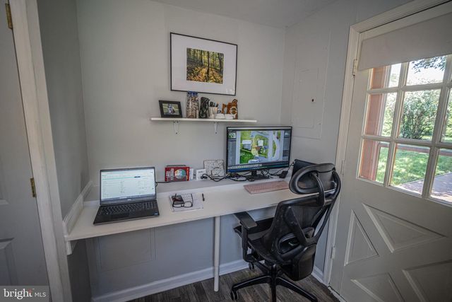 430 PINE GROVE RD, Bluemont, VA 20135