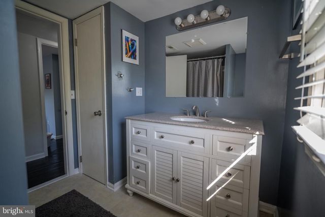 430 PINE GROVE RD, Bluemont, VA 20135
